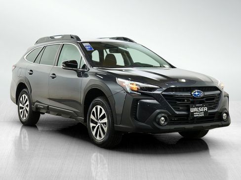 Used 2024 Subaru Outback Premium AWD/4WD image 7