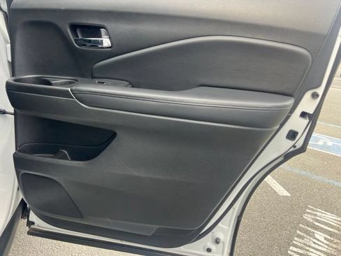 Used 2020 Honda Pilot Elite image 34