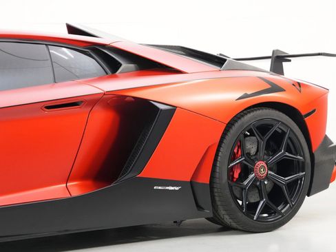 Used 2017 Lamborghini Aventador S image 79
