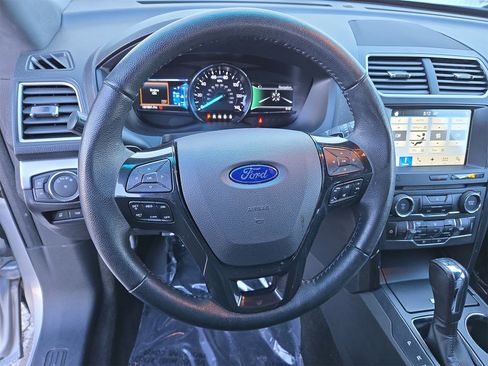 Used 2017 Ford Explorer XLT w/ Equipment Group 202A image 34
