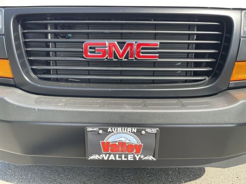 New 2026 GMC Savana 3500 w/ Driver Convenience Package RWD image 25