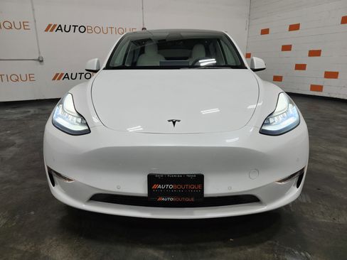 Used 2021 Tesla Model Y Long Range image 12
