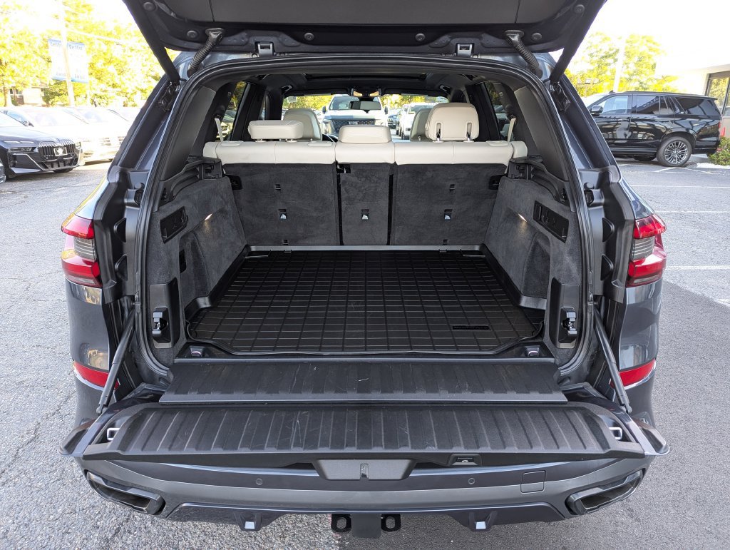 Used 2022 BMW X5 M50i AWD/4WD image 43