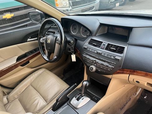 Used 2011 Honda Accord EX-L image 12