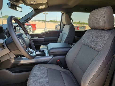 New 2025 Ford F150 XLT w/ Equipment Group 302A MID image 7