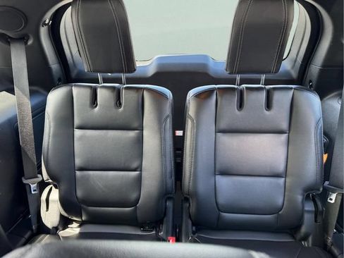 Used 2018 Ford Explorer Limited FWD image 13