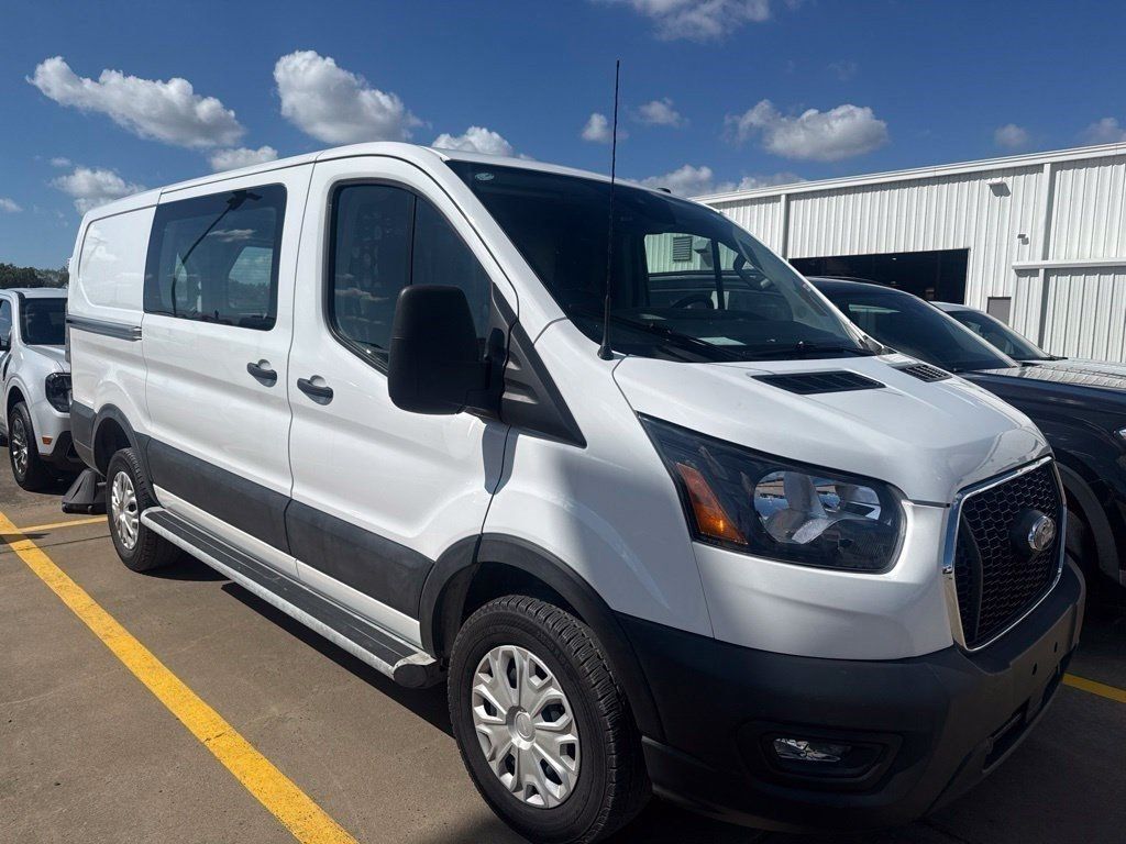 Used 2025 Ford Transit 250 Low Roof w/ Exterior Upgrade Package RWD image 3