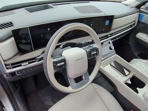 New 2025 Hyundai Santa Fe Calligraphy image 12