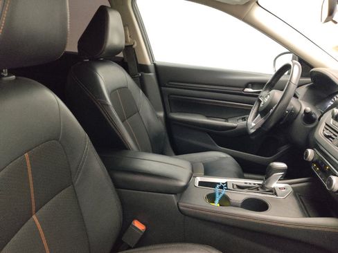 Used 2021 Nissan Altima 2.0 SR FWD image 21