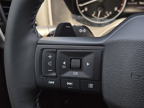 New 2026 Nissan Rogue SV FWD image 27