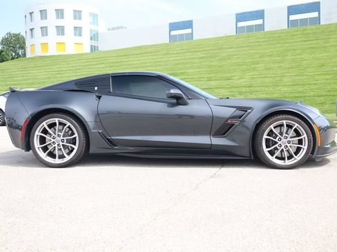 Used 2019 Chevrolet Corvette Grand Sport RWD image 3