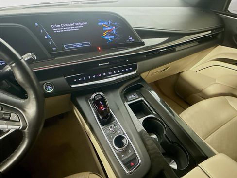 Used 2024 Cadillac Escalade ESV Premium Luxury image 6