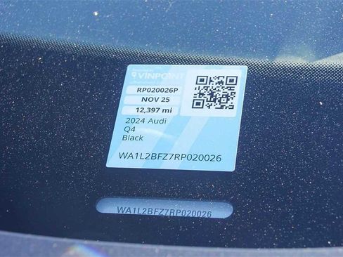 Used 2024 Audi Q4 e-tron Premium Plus image 29