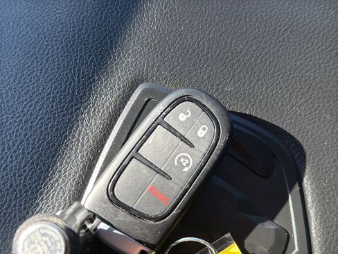 Used 2017 RAM 3500 Laramie image 37