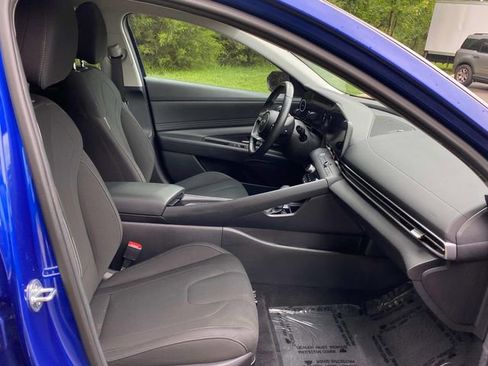 Used 2023 Hyundai Elantra SEL w/ Convenience Package FWD image 35