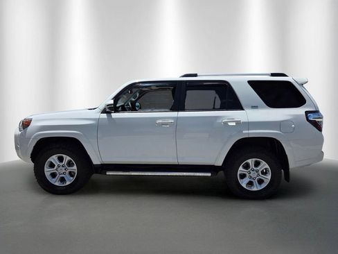 Used 2024 Toyota 4Runner SR5 Premium w/ Moonroof Package AWD/4WD image 6
