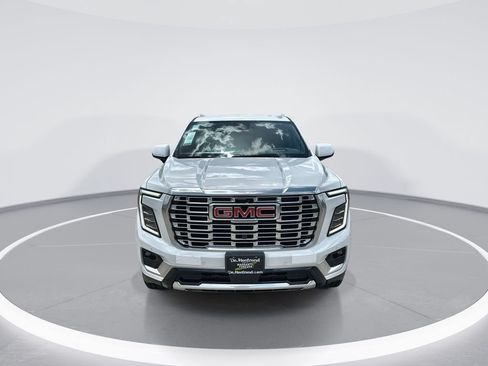 New 2026 GMC Yukon Denali w/ LPO, Floor Liner Package RWD image 3