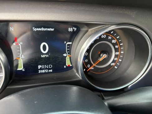 Used 2022 Jeep Wrangler Unlimited Sport image 28