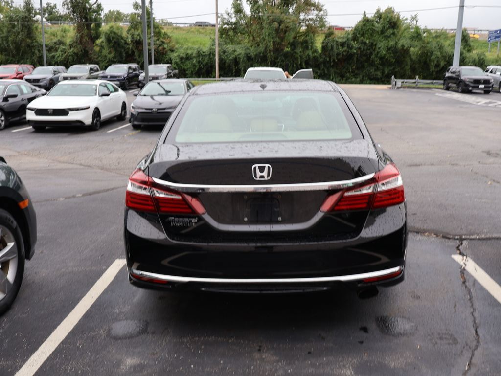 Used 2016 Honda Accord EX-L image 6