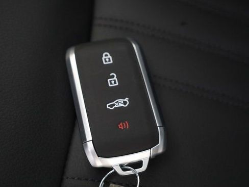 New 2024 Maserati Grecale GT image 24