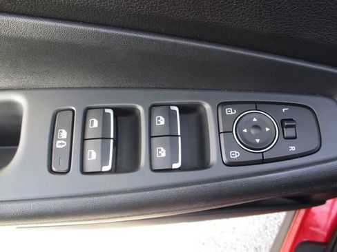 Used 2022 Hyundai Santa Fe SEL FWD image 16