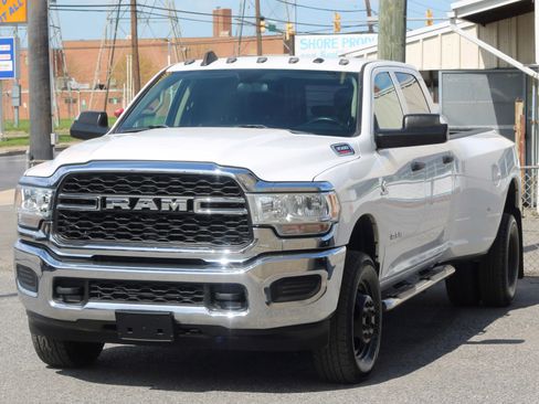 Used 2020 RAM 3500 Tradesman AWD/4WD image 3