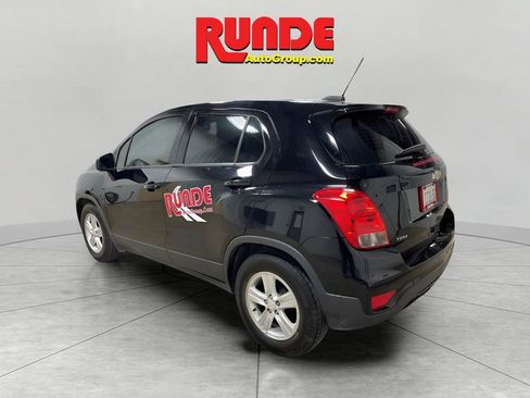 Used 2020 Chevrolet Trax LS FWD image 3