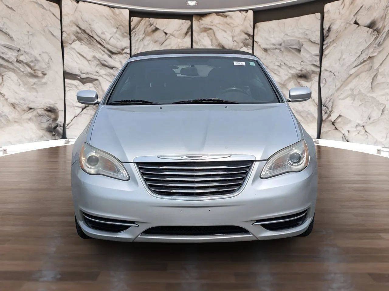 Used 2012 Chrysler 200 Touring w/ Cold Weather Group FWD image 19