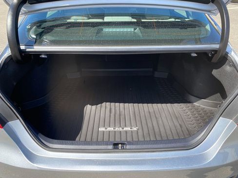 Used 2021 Toyota Camry XLE image 25