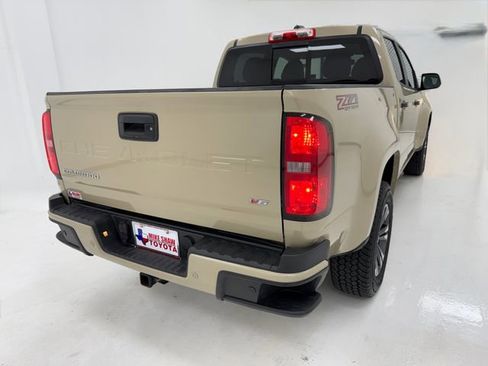 Used 2022 Chevrolet Colorado Z71 AWD/4WD image 40