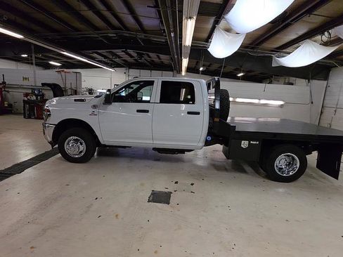 New 2026 RAM 3500 4x4 Crew Cab DRW image 8
