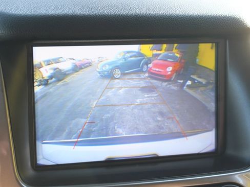 Used 2019 Chevrolet Suburban Premier w/ Premier Plus Edition image 8