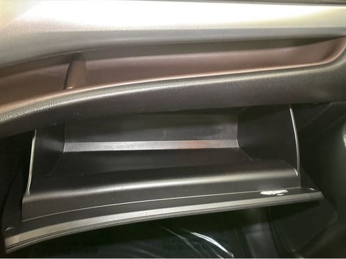 Used 2018 Toyota Highlander XLE image 38