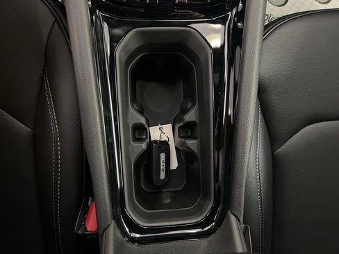 New 2026 Jeep Compass Limited image 14