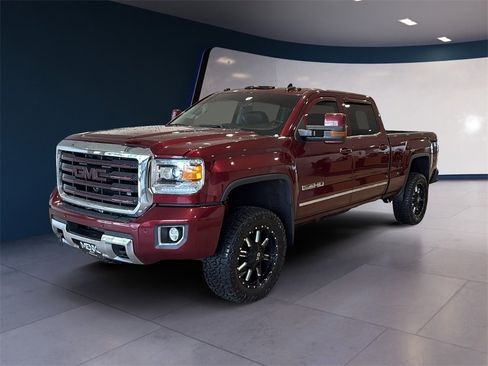 Used 2016 GMC Sierra 2500 SLT w/ Duramax Plus Package image 3