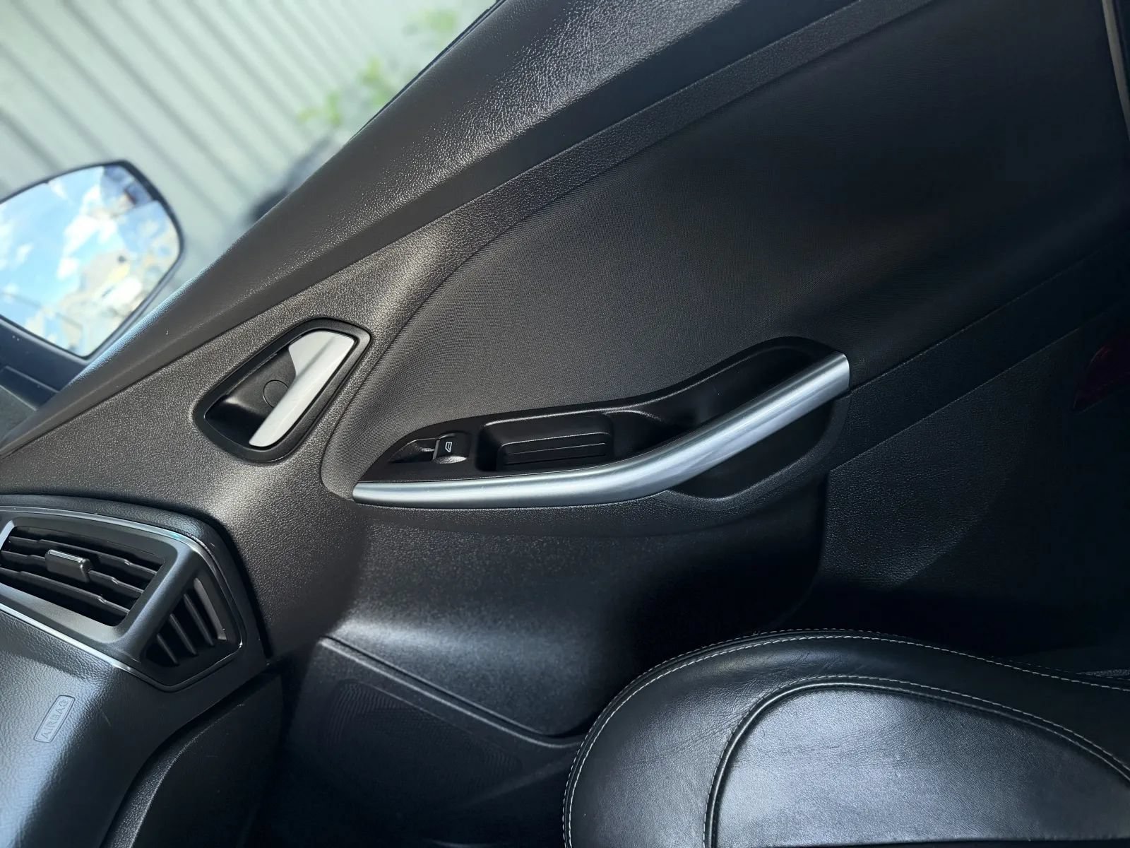 Used 2014 Ford Focus ST w/ Equipment Group 202A FWD image 35