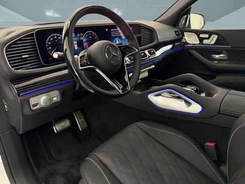 New 2026 Mercedes-Benz Maybach GLS 600 4MATIC image 4
