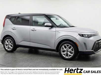 Used 2025 Kia Soul LX w/ LX Technology Package