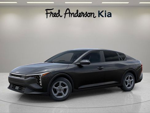 New 2025 Kia K4 LXS image 4