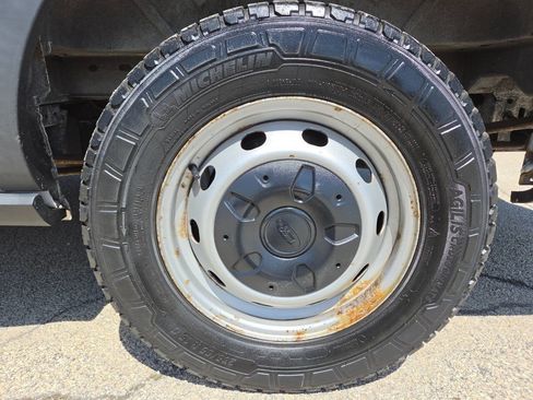 Used 2015 Ford Transit 150 130 Low Roof RWD image 10