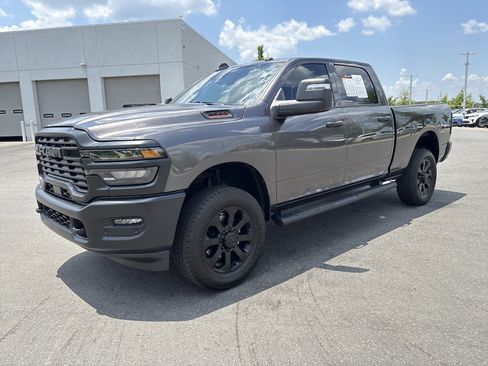 Used 2025 RAM 2500 Tradesman AWD/4WD image 5