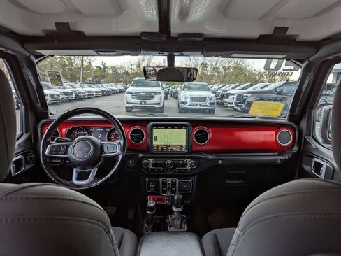 Used 2020 Jeep Gladiator Rubicon w/ Dual Top Group AWD/4WD image 40