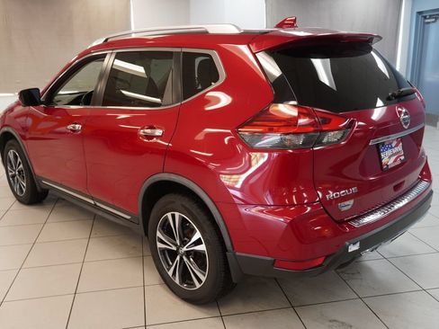Used 2017 Nissan Rogue SL AWD/4WD image 9