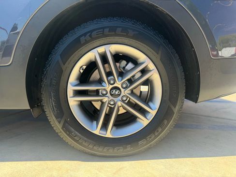 Used 2017 Hyundai Santa Fe Sport image 17