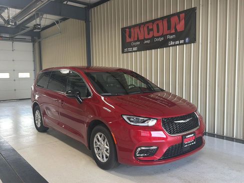 New 2026 Chrysler Pacifica Select image 31