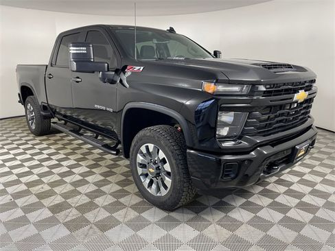 Certified 2025 Chevrolet Silverado 2500 Custom w/ Custom Value Package image 25