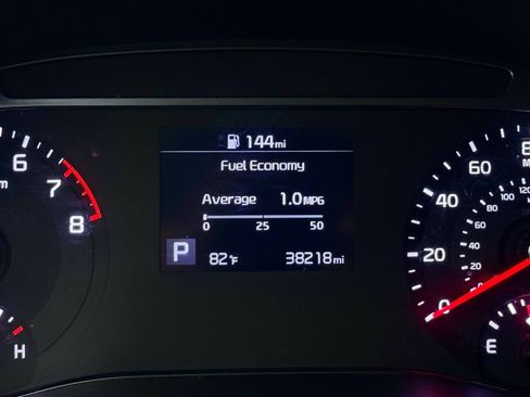 Used 2020 Kia Soul LX FWD image 19
