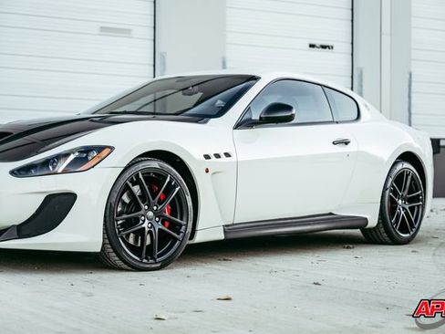 Used 2017 Maserati GranTurismo MC image 45