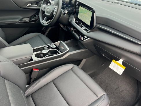 New 2026 Chevrolet Equinox LT image 13