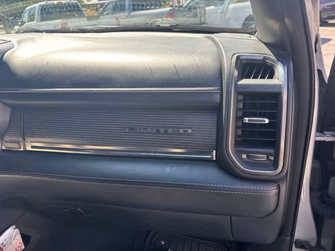 Used 2019 RAM 1500 Limited AWD/4WD image 14